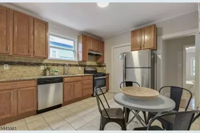 84 Grove St #1, Montclair, NJ 07042 - Photo 3