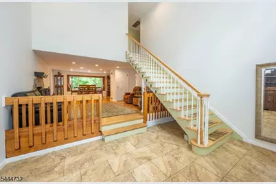 89 Moraine Rd, Parsippany, NJ 07950 - Photo 3