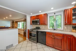 89 Moraine Rd, Parsippany, NJ 07950 - Photo 15