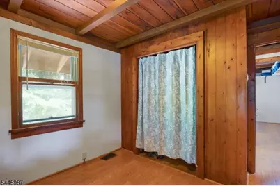 19 W Shawnee Trl, Jefferson Township, NJ 07885 - Photo 15
