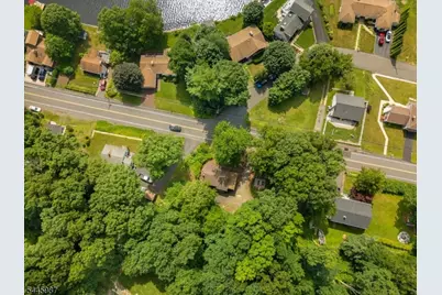 19 W Shawnee Trl, Jefferson Township, NJ 07885 - Photo 31
