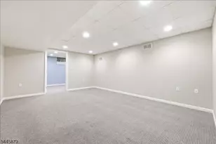 73 Castleton Rd, Montgomery Township, NJ 08540 - Photo 27