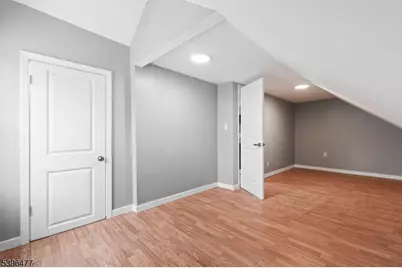 337 Leslie St, Newark, NJ 07112 - Photo 17