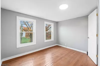 337 Leslie St, Newark, NJ 07112 - Photo 15