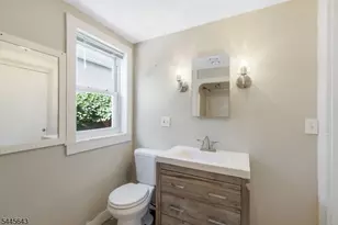 41 Elizabeth St, South Bound Brook Boro, NJ 08880 - Photo 19