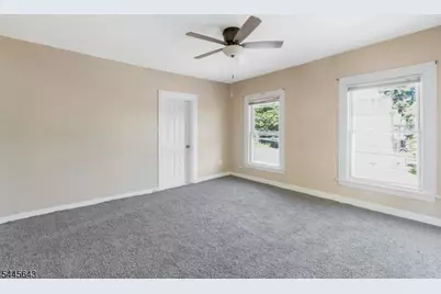 41 Elizabeth St, South Bound Brook Boro, NJ 08880 - Photo 21