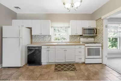41 Elizabeth St, South Bound Brook Boro, NJ 08880 - Photo 27