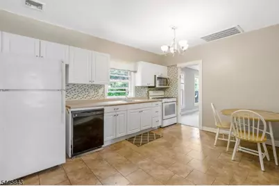 41 Elizabeth St, South Bound Brook Boro, NJ 08880 - Photo 25