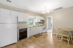 41 Elizabeth St, South Bound Brook Boro, NJ 08880 - Photo 25
