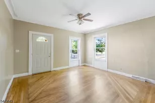 41 Elizabeth St, South Bound Brook Boro, NJ 08880 - Photo 7