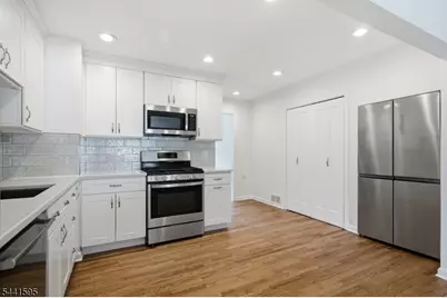 52 Hamilton St, Madison, NJ 07940 - Photo 5