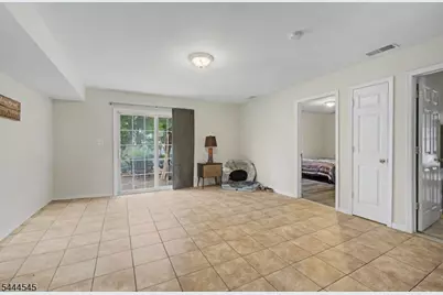 453 Huntington Rd, Union Township, NJ 07083 - Photo 17