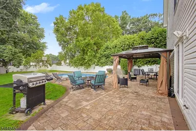 453 Huntington Rd, Union Township, NJ 07083 - Photo 23