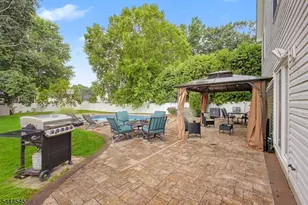 453 Huntington Rd, Union Township, NJ 07083 - Photo 23