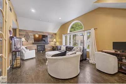 453 Huntington Rd, Union Township, NJ 07083 - Photo 5