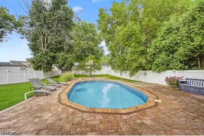 453 Huntington Rd, Union Township, NJ 07083 - Photo 27