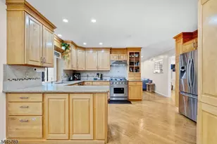 151 Cottage Pl, Long Hill Township, NJ 07933 - Photo 17