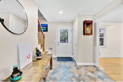 151 Cottage Pl W, Long Hill Township, NJ 07933 - Photo 5