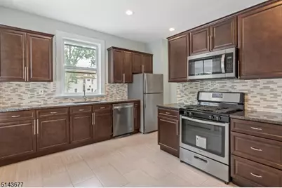 182-184 W Cliff St, Somerville, NJ 08876 - Photo 9
