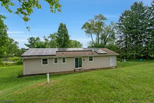 209 Spring Garden Rd, Holland Township, NJ 08848 - Photo 23