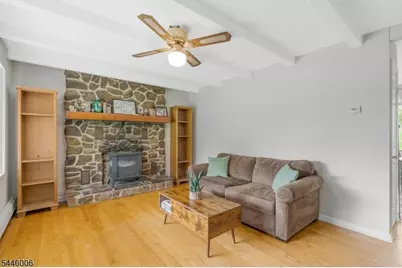 209 Spring Garden Rd, Holland Township, NJ 08848 - Photo 5
