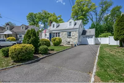 49 Colonial Dr, Clark Township, NJ 07066 - Photo 31