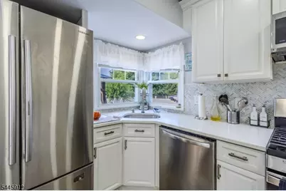 113 S McKinley Ave, Woodbridge Township, NJ 08830 - Photo 11