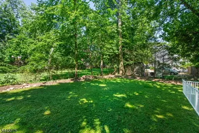 181 Valley Rd, Montclair, NJ 07042 - Photo 39