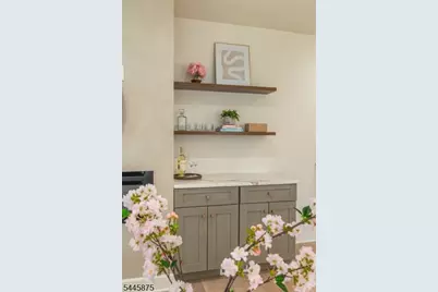181 Valley Rd, Montclair, NJ 07042 - Photo 11