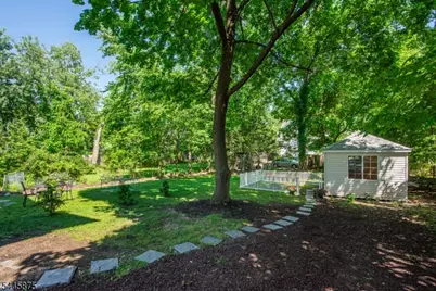 181 Valley Rd, Montclair, NJ 07042 - Photo 33