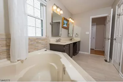 103 Porter Way East, Bridgewater, NJ 08807 - Photo 21