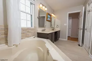 103 Porter Way E, Bridgewater Twp., NJ 08807 - Photo 21