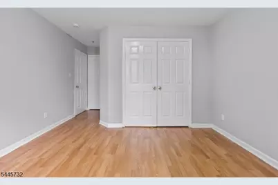 582 S 19th #1, Newark, NJ 07103 - Photo 3
