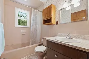 150 Darling Ave, Bloomfield, NJ 07003 - Photo 5