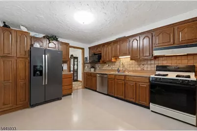 150 Darling Ave, Bloomfield, NJ 07003 - Photo 7