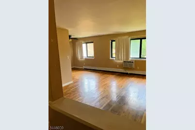 401 Highway22B33U8 #H, North Plainfield, NJ 07060 - Photo 5