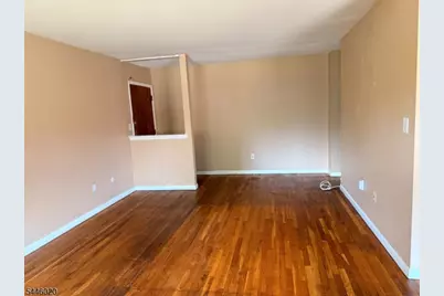 401 Highway22B33U8 #H, North Plainfield, NJ 07060 - Photo 3