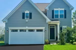 22 Oakwood Blvd, Union Township, NJ 08827 - Photo 1