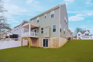 22 Oakwood Blvd, Union Township, NJ 08827 - Photo 23