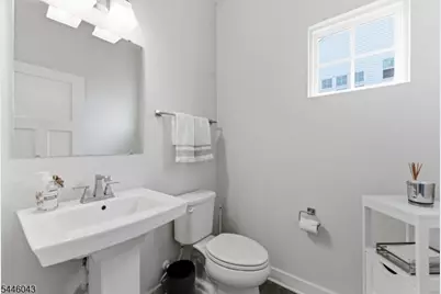 22 Oakwood Blvd, Union Township, NJ 08827 - Photo 13
