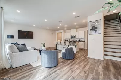 734 Station Rd, Dunellen, NJ 08812 - Photo 11