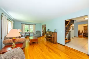 4 Tracey Ln, Sparta Township, NJ 07871 - Photo 9
