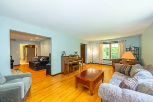 4 Tracey Ln, Sparta Township, NJ 07871 - Photo 7