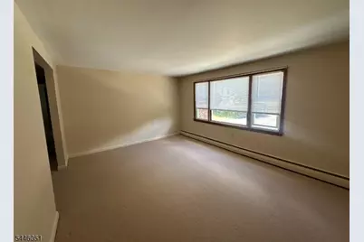 30 Garden Ave, Woodland Park, NJ 07424 - Photo 3