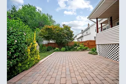 27 Kenter Pl, Clifton, NJ 07012 - Photo 23