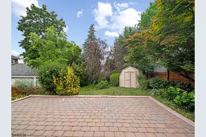 27 Kenter Pl, Clifton, NJ 07012 - Photo 21