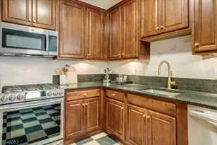 7312 Coventry Ct, Riverdale, NJ 07457 - Photo 9