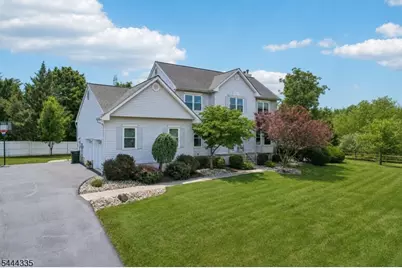 33 Hughey Ln, Hillsborough Township, NJ 08844 - Photo 45
