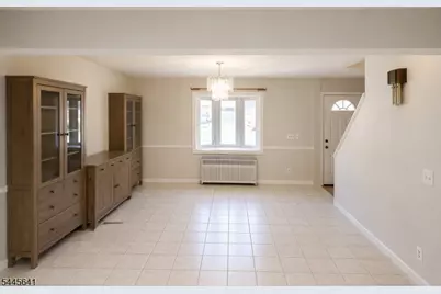 31 Dupont, Wayne, NJ 07470 - Photo 3