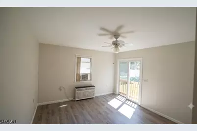 31 Dupont, Wayne, NJ 07470 - Photo 9